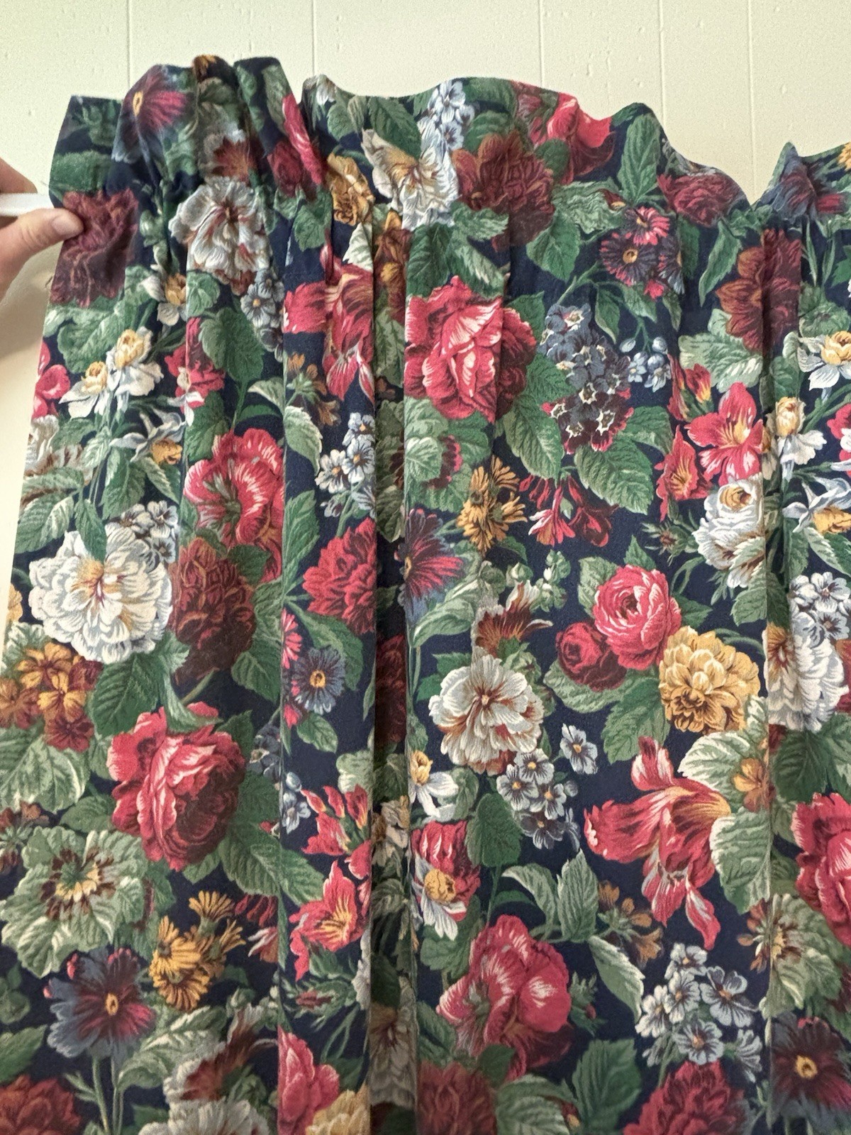 VTG 90s Curtain Panel Floral Ruffle LEFT side Navy Green Vibrant 45″W x 84″L EUC