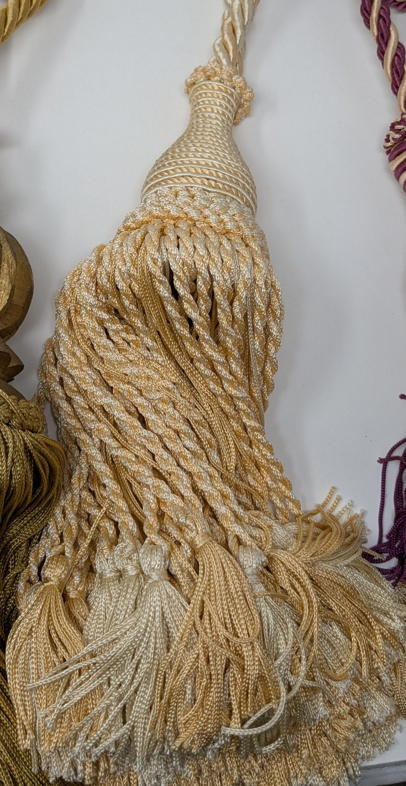 Curtain Drape Tie back Twisted Rope Tassel Ivory Light Peach Ornate 31″ Length
