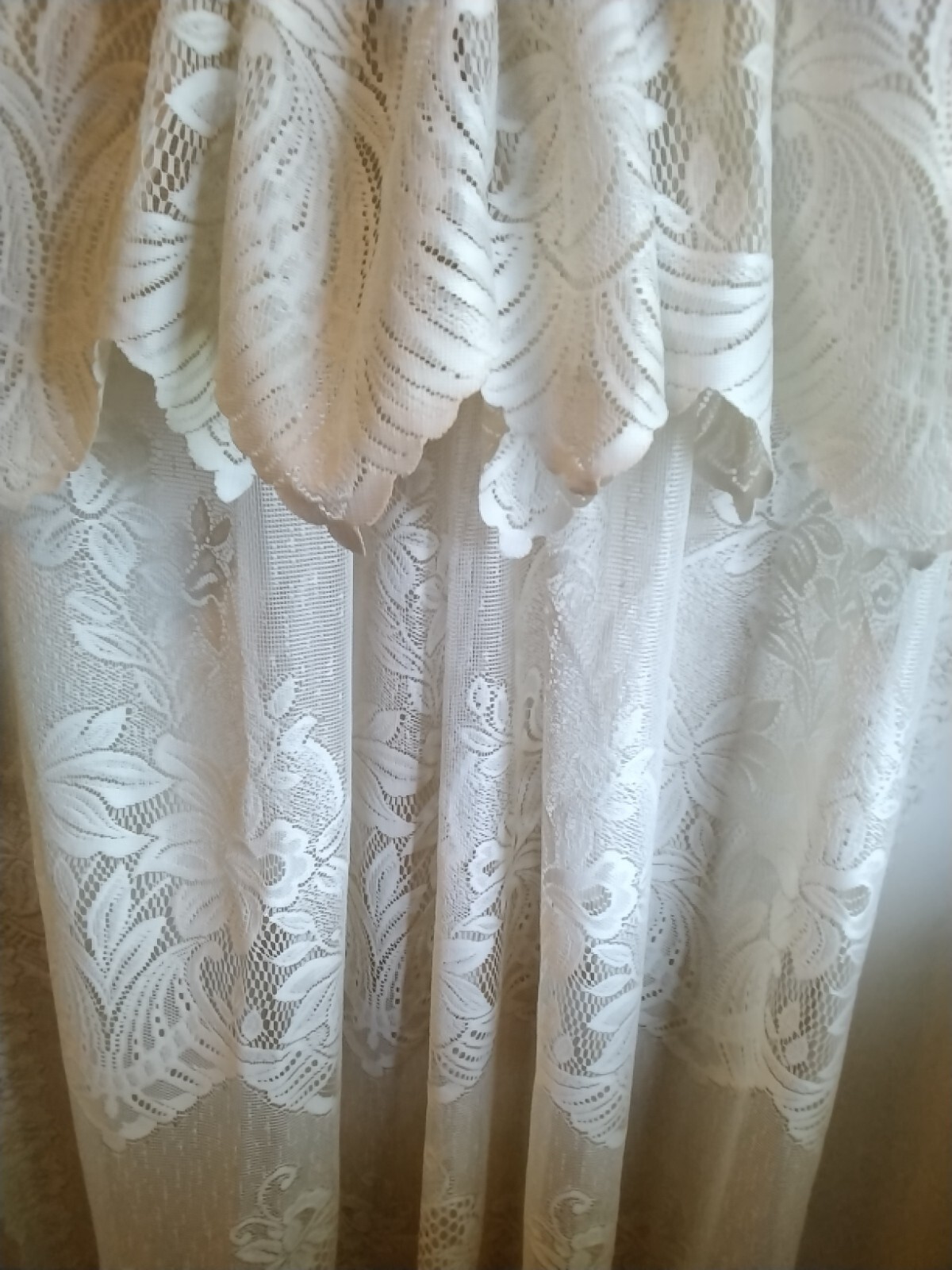 Light Cream Floral Lace Curtain Panel Rod 58″ Long x 55″ Wide