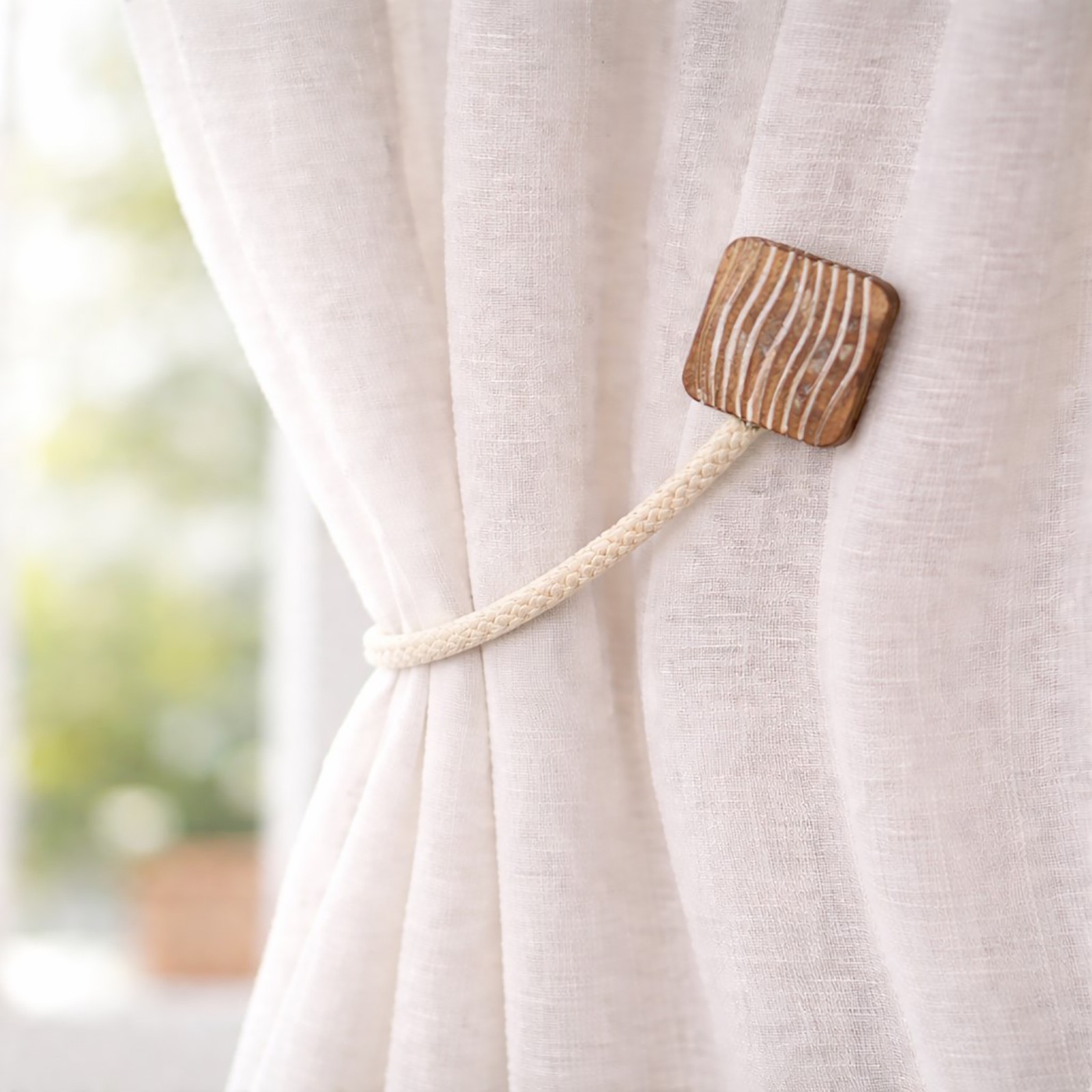 Magnetic Curtain Tiebacks 17 in Wood Rope