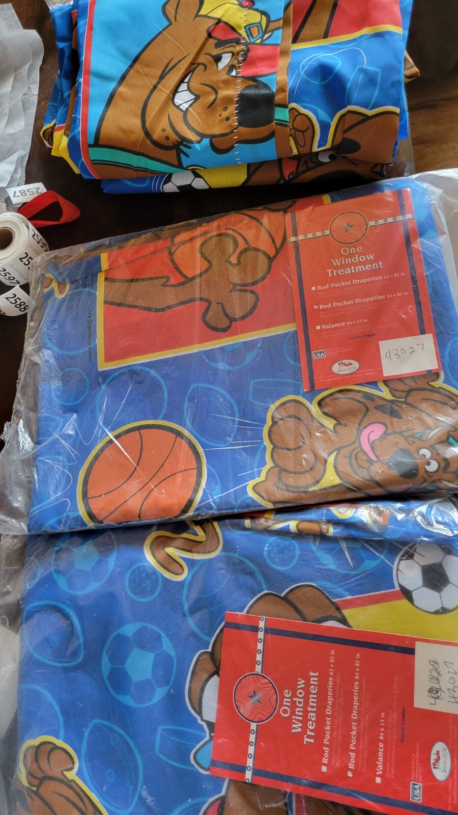 Scooby Doo Vintage 1999 Bedroom Window Curtain Set Of 6 ( One Window Treatment )