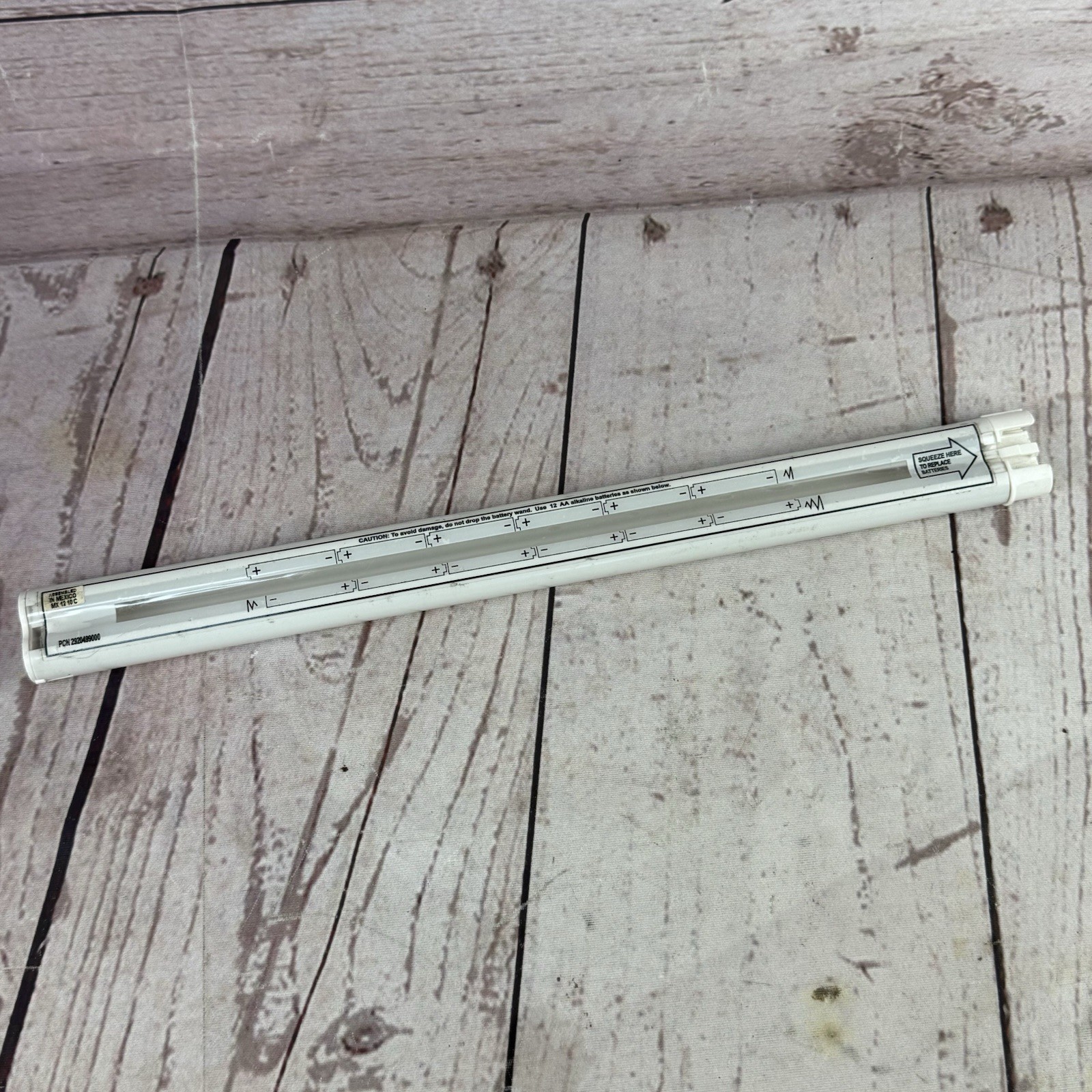 Hunter Douglas PowerView Battery Wand Tube Motorized Shade 12in