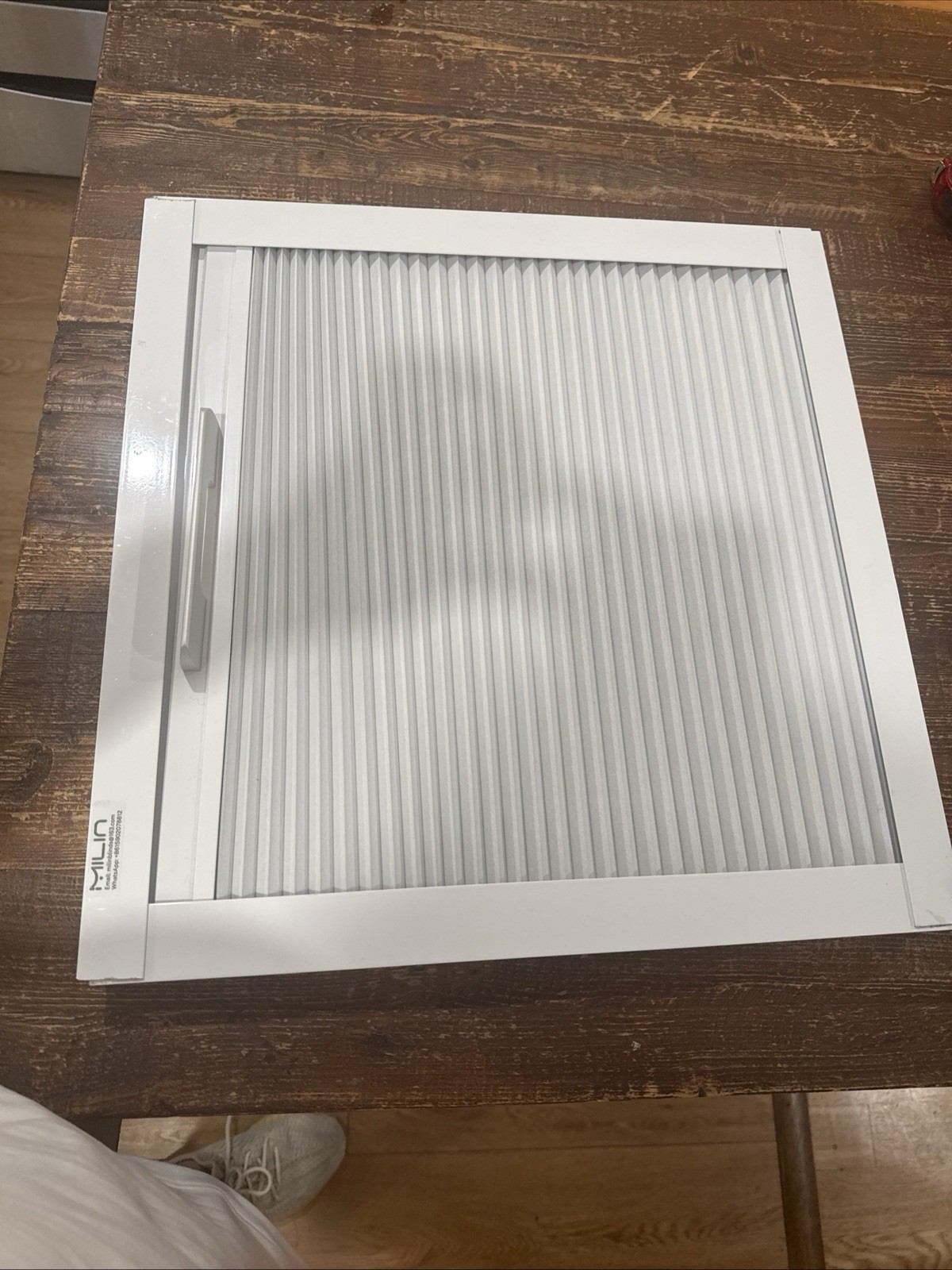 Skylight Cellular Shade – 18” X 17”5 Includes Reaching Pole