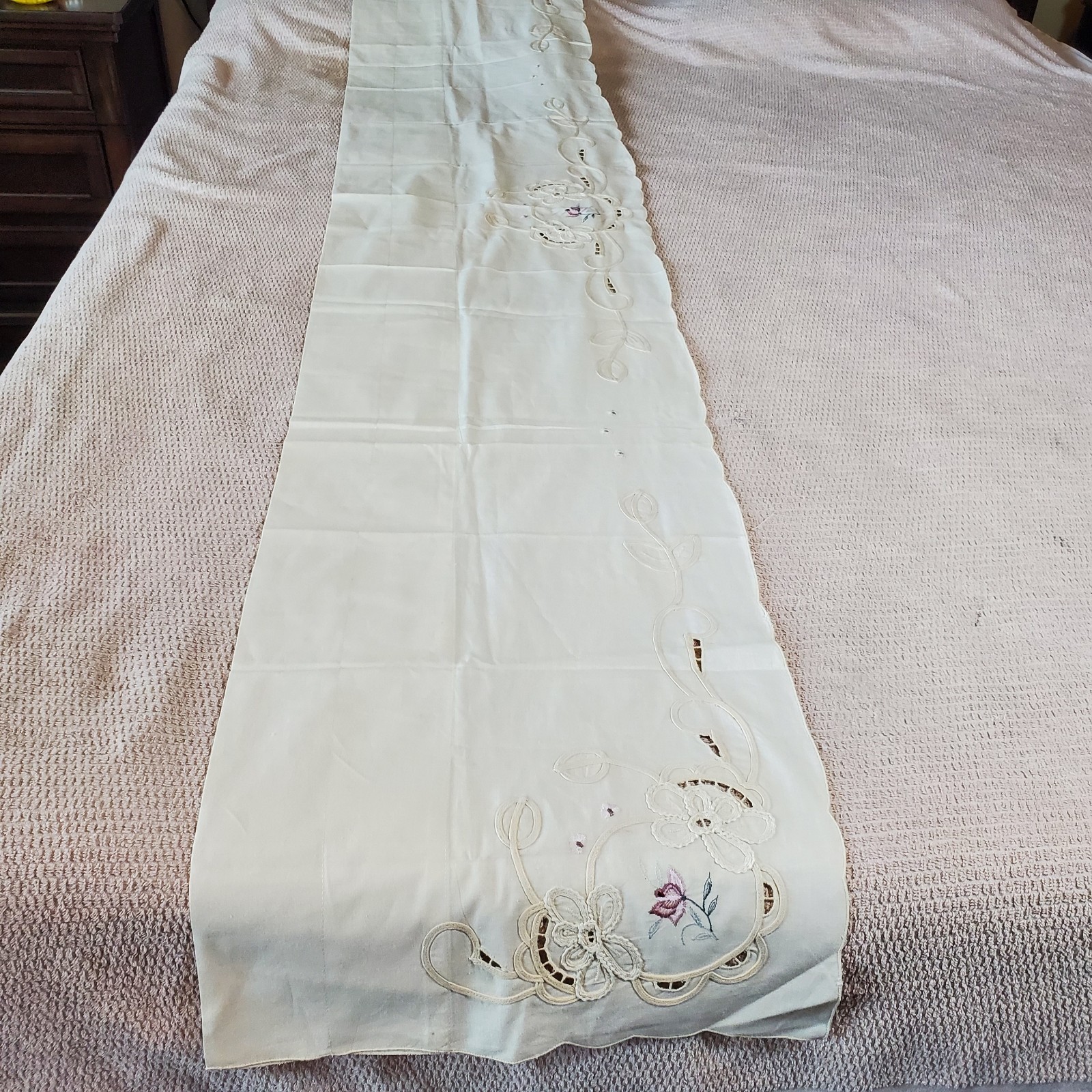 Embroidered floral valance curtain 14.5x 80 Beige w/Purple Embroided Flowers Vtg