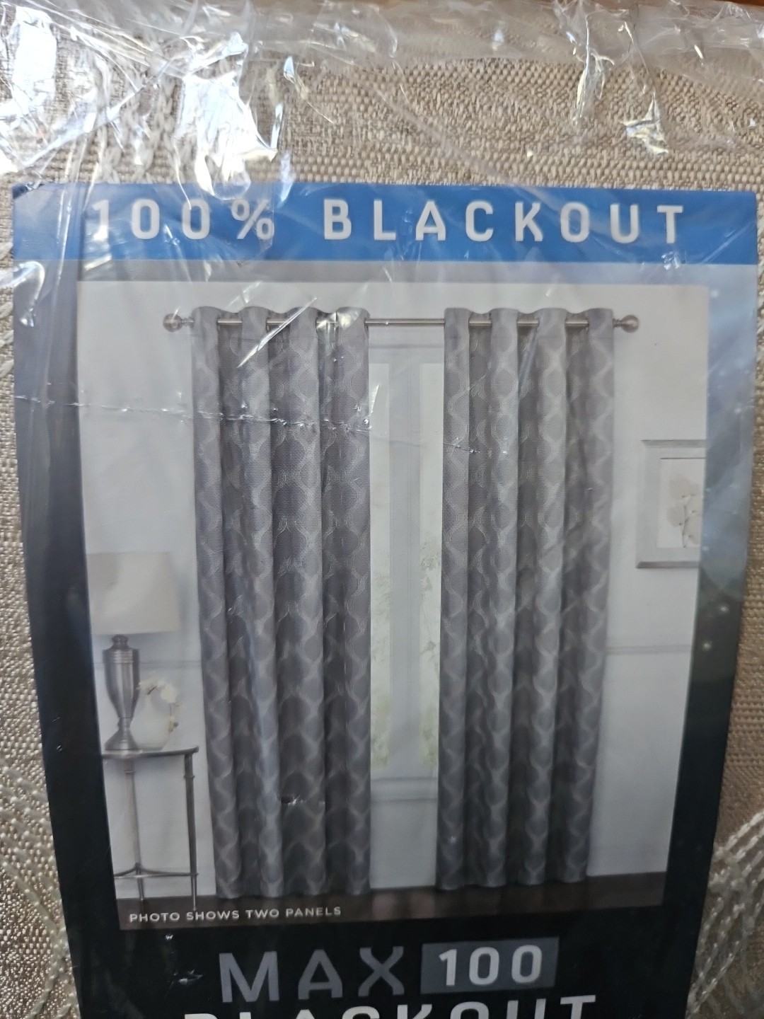 50×95 Single Panel, 100% Blackout