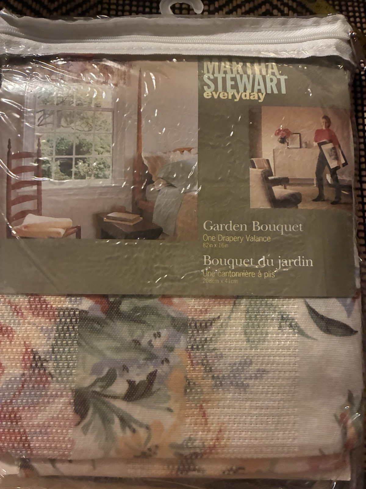 1 Vintage Martha Stewart Garden Bouquet Floral Ivory Pocket Valance 82”x16” 1999