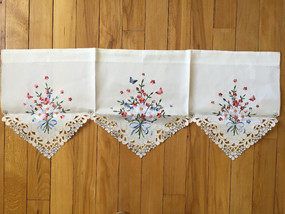 Springtime Floral Embroidered Cutwork Daisy Valance Butterflies Window Valance