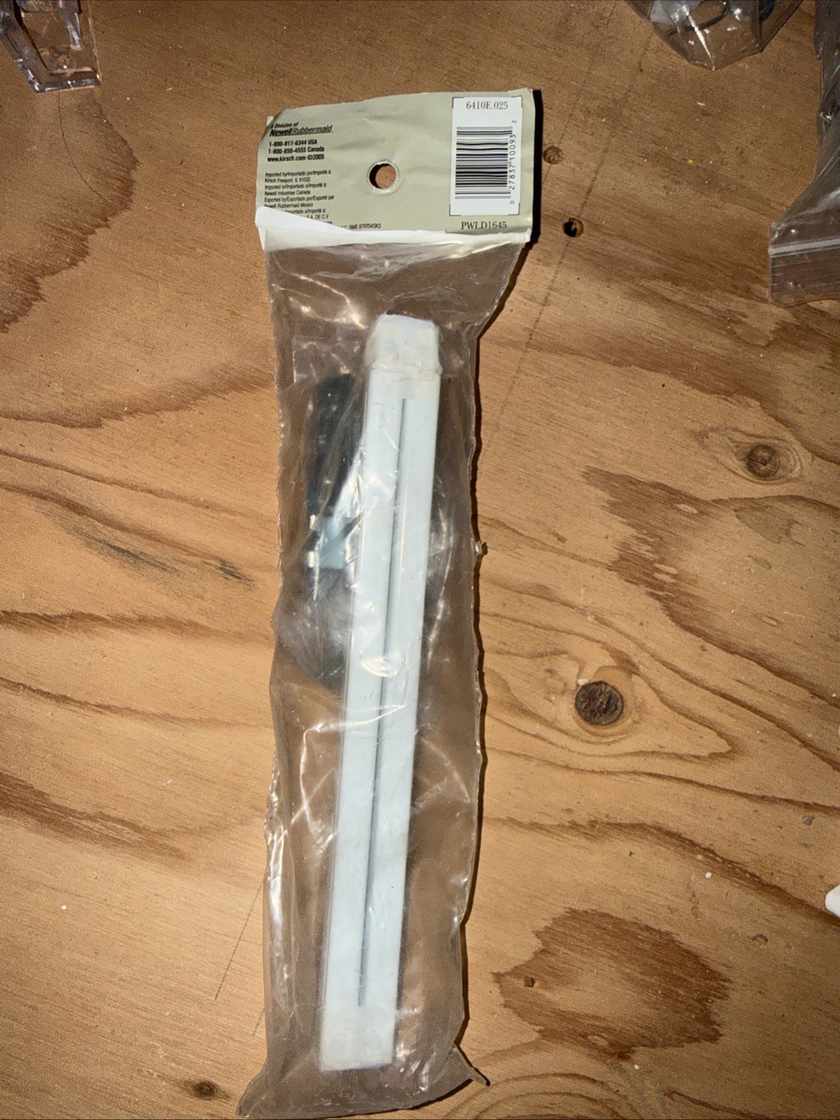 Kirsch Sash Curtain Rod Pair 8″ – 12″ White Rectangular Metal w/ Hardware Hanger