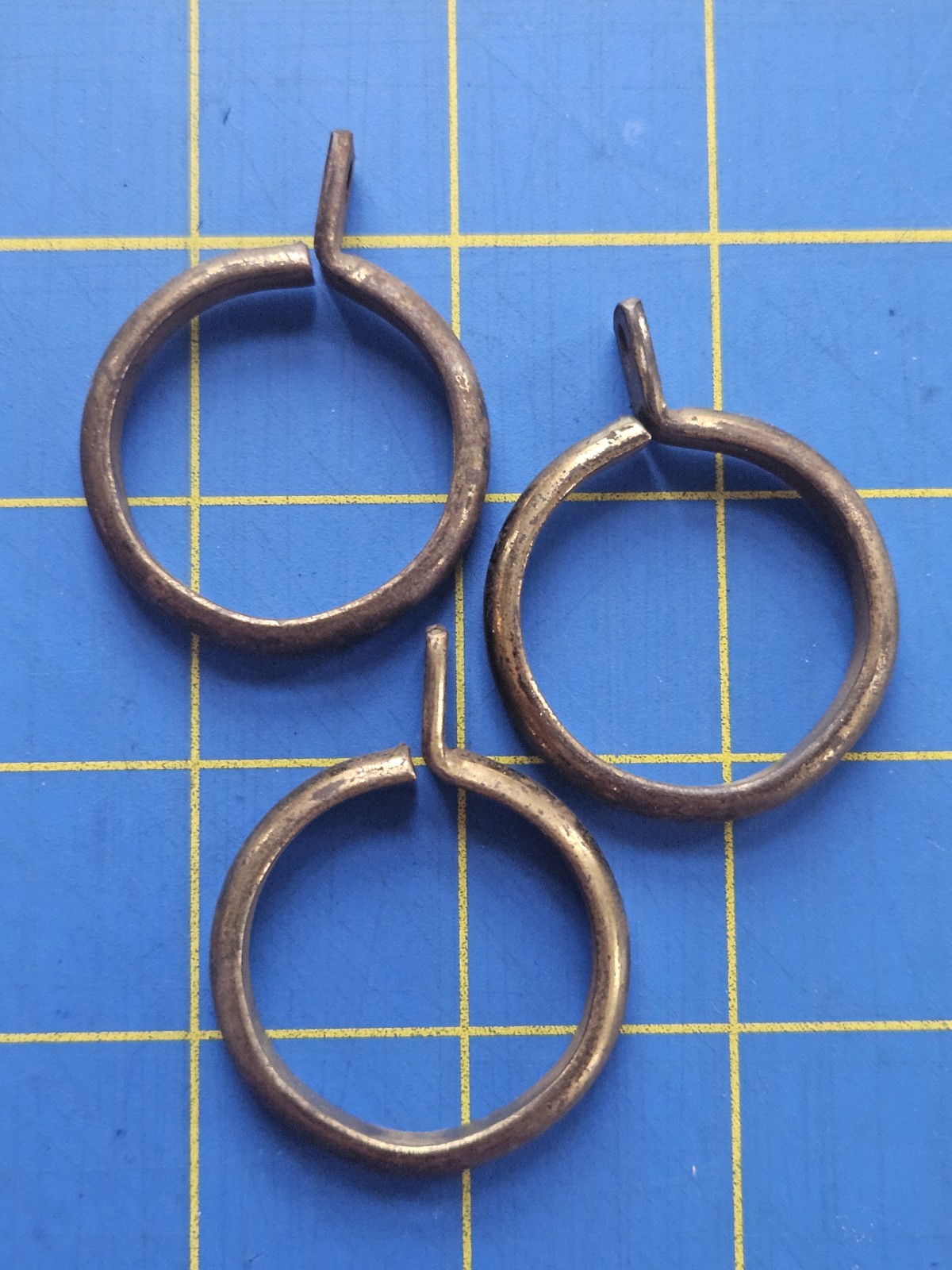 Antique Vintage Brass Cafe Curtain Rod Rings With Eyelet 1.5in Lot of 3