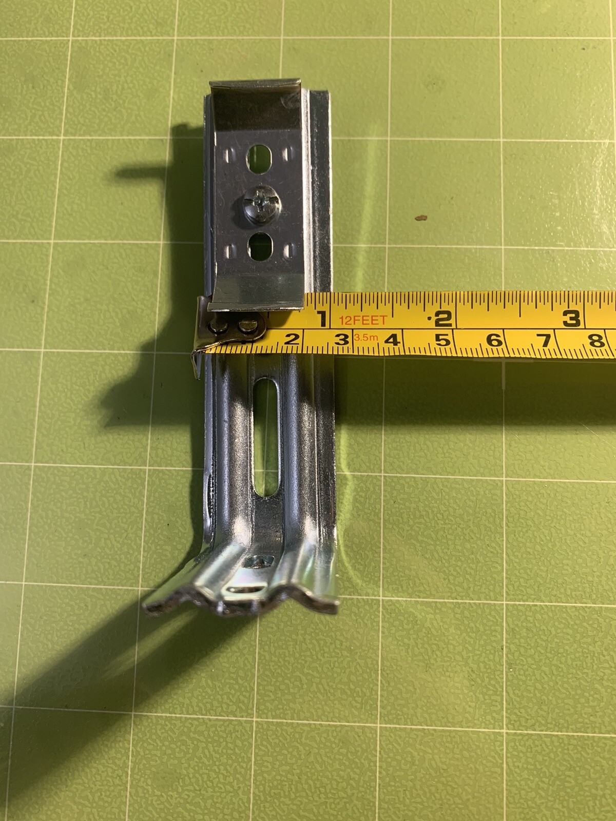 VERTICAL BLIND OUTSIDE MOUNT BRACKET GRABER G-71 & FITS MANY OTHERS – Pair – New