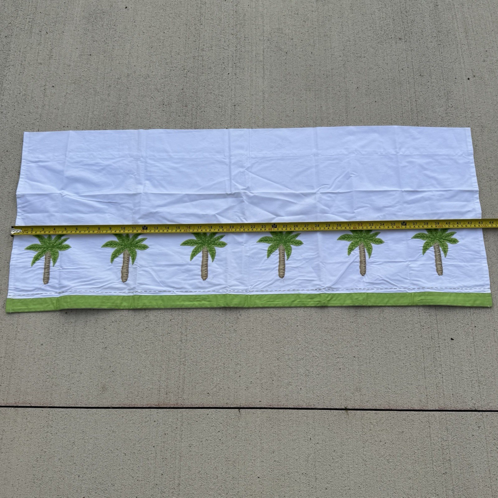 Pottery Barn Kids Valance 18″x44″ Embroidered Palm Trees Cotton in EUC