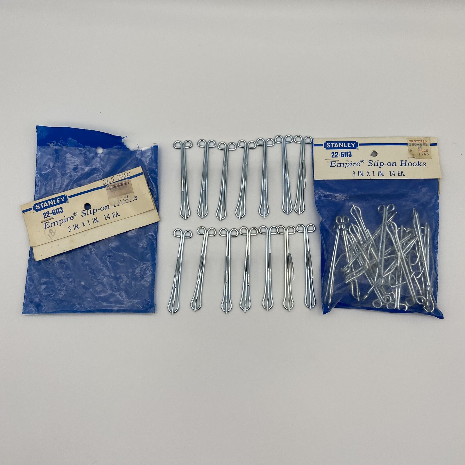 Slip-on Drapery Hooks 3″ for Traverse Rod 28 Count 1″ drop – Stanley NEW