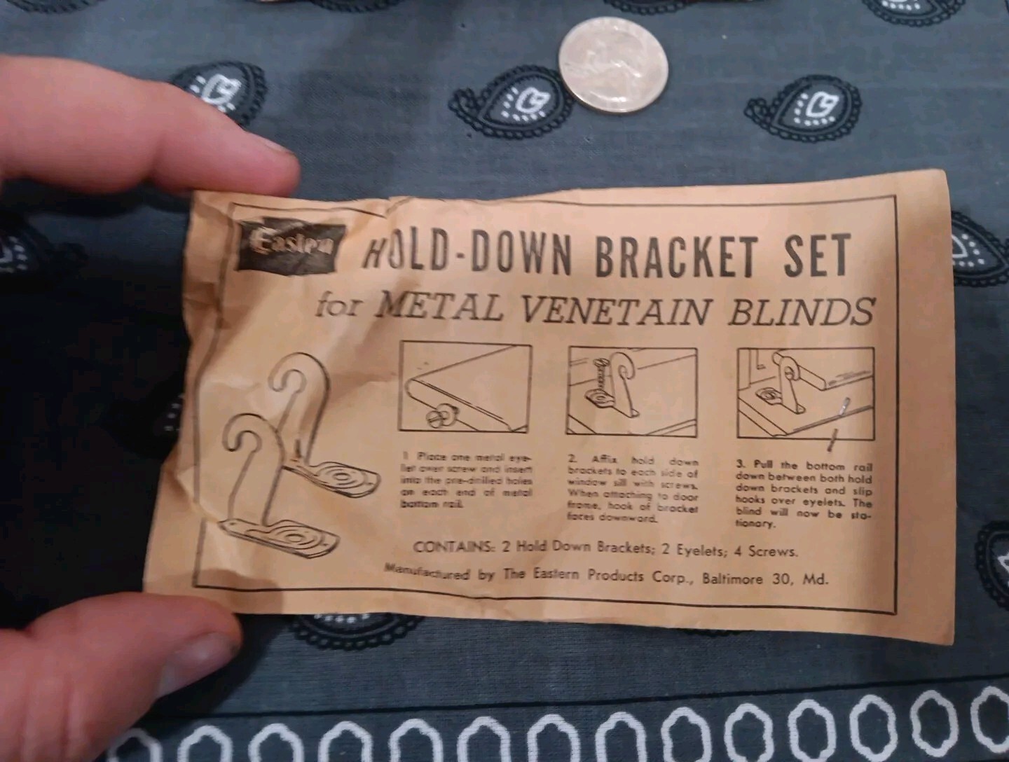 Vintage Eastern Hold Down Bracket set For Metal Venetain Blinds 2 pack