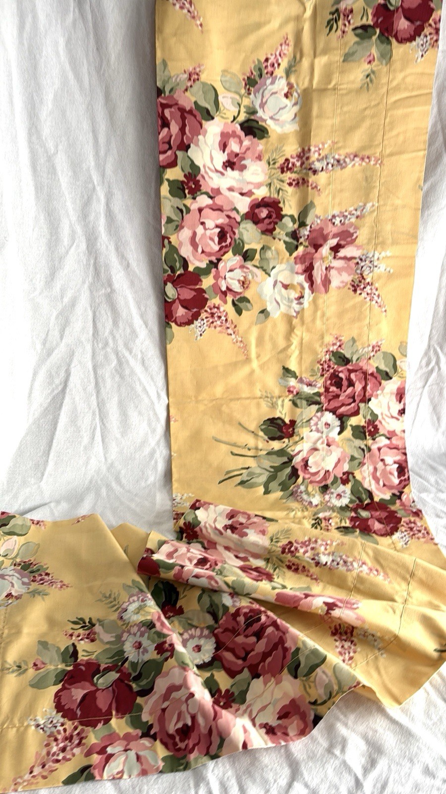 Wamsutta Yellow Floral Cabbage Roses Cottage Core Multicolor Valance 17 X 81 EUC