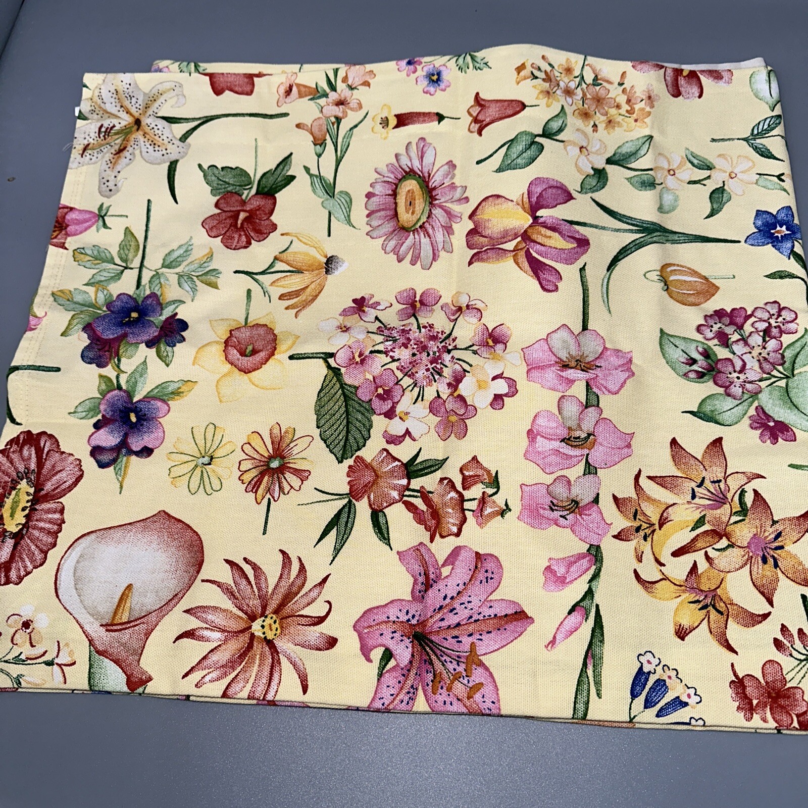 Unbranded cotton blend lined floral balloon valance W 68″L 15