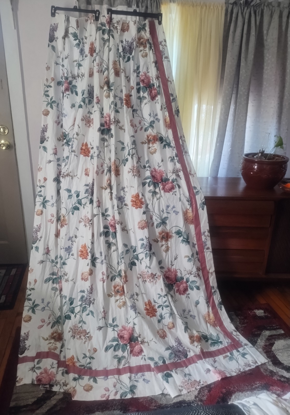 2 Custom Made Lined Jacobean Floral Drapery Panels 76″Wx 90″ L Pinch Pleated