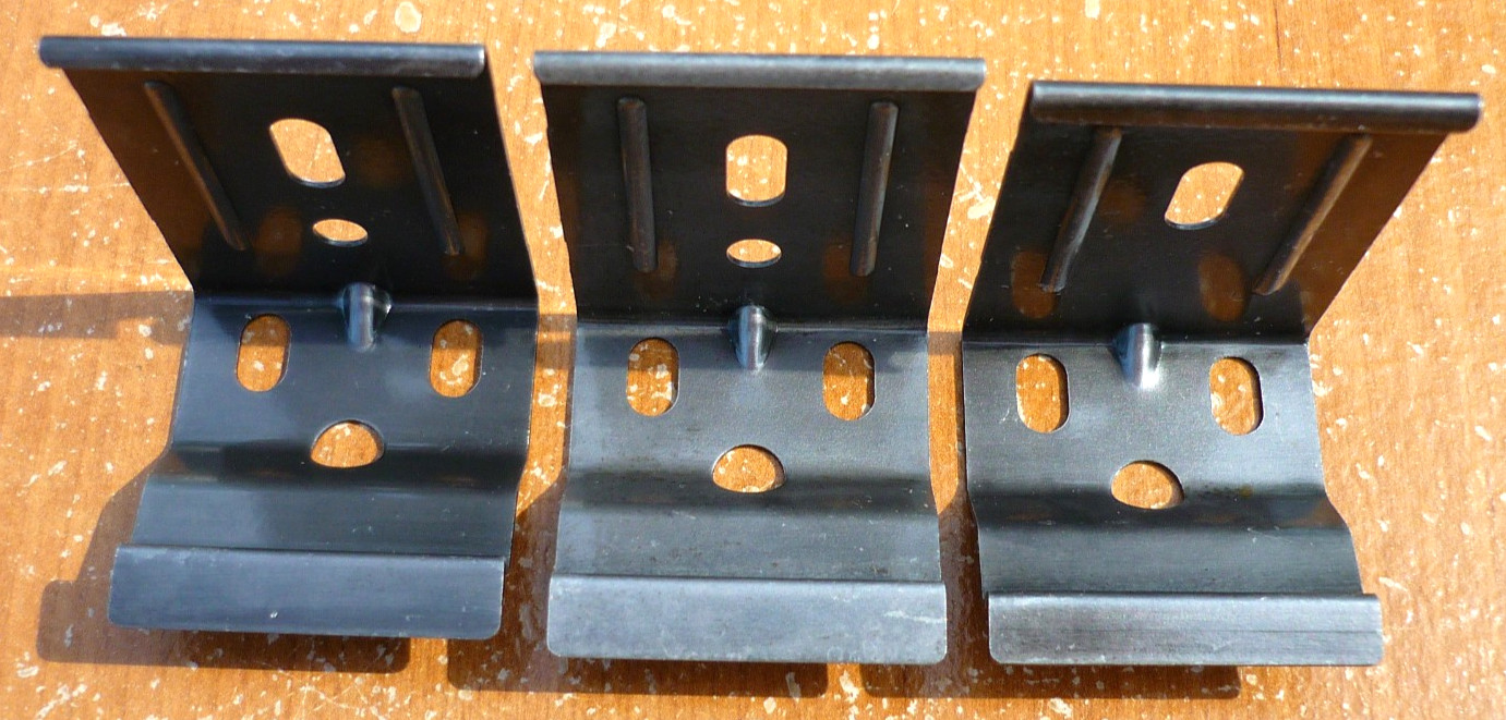 (3) Graber Bali Easy Up Shade Mounting Brackets – Old Style Gutter Rail –