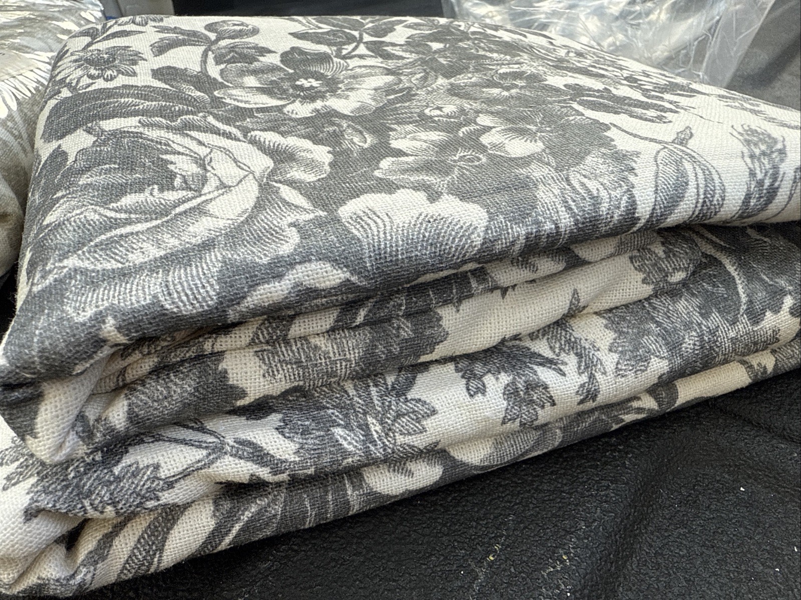 (1) Pottery Barn Sorrel Toile Drape Curtain – 50×84″ – Charcoal – New