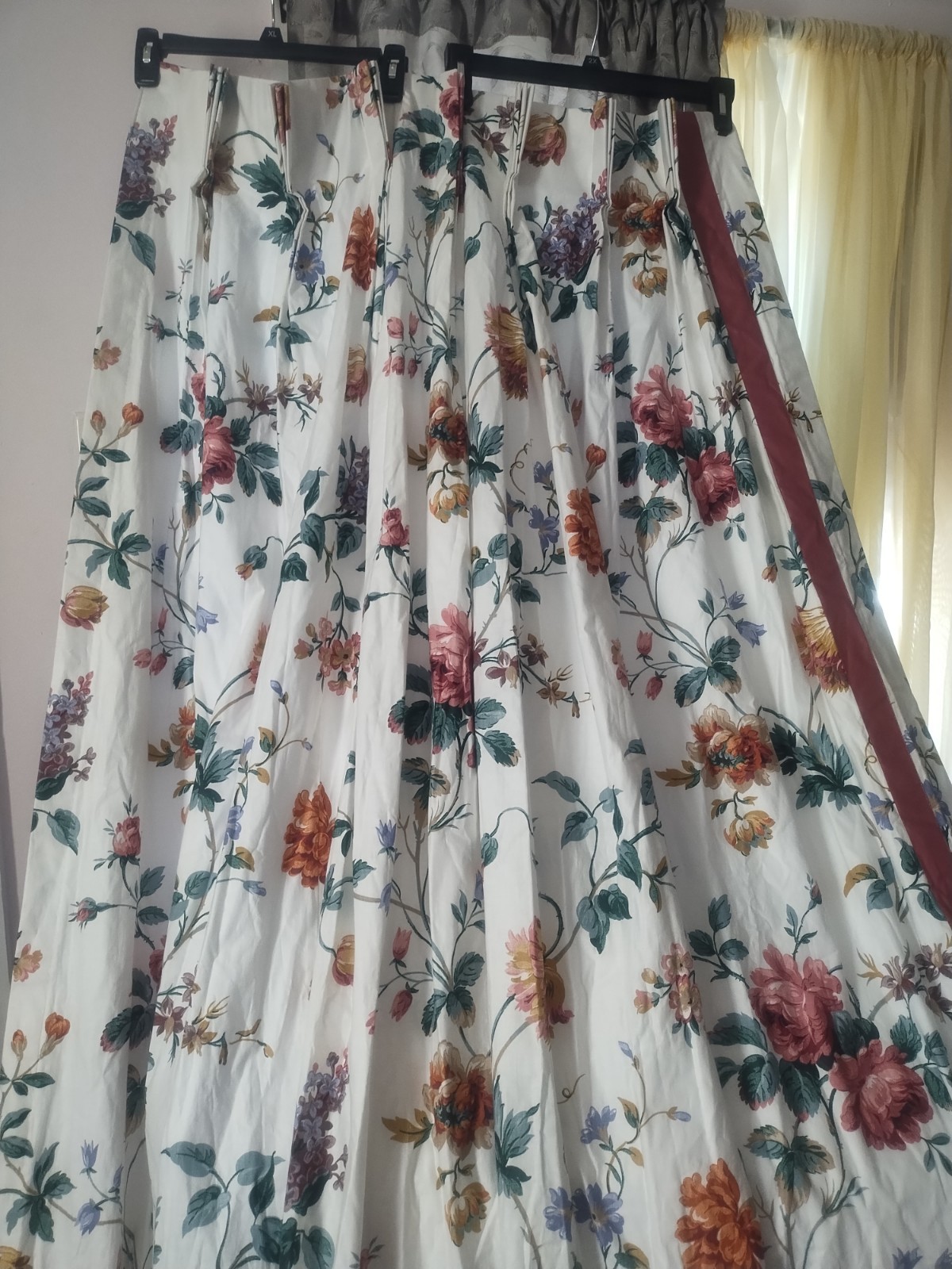 2 Custom Made Lined Jacobean Floral Drapery Panels 76″Wx 90″ L Pinch Pleated