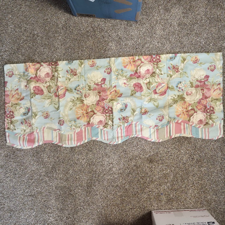 Waverly Spring Bling Valance Cabbage Rose Stiped Scalloped Blue Pink Green EXC