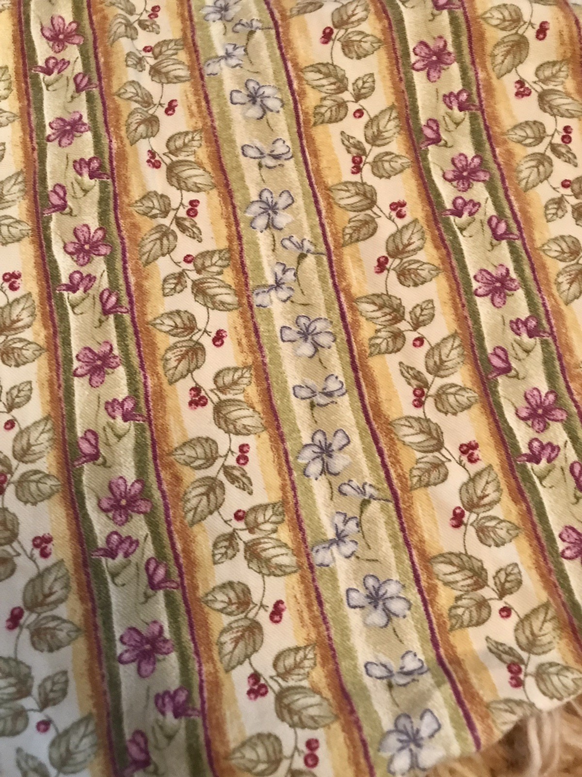 Longaberger Flowers Leaves Valance 67”x 16” Rod Pocket Curtain