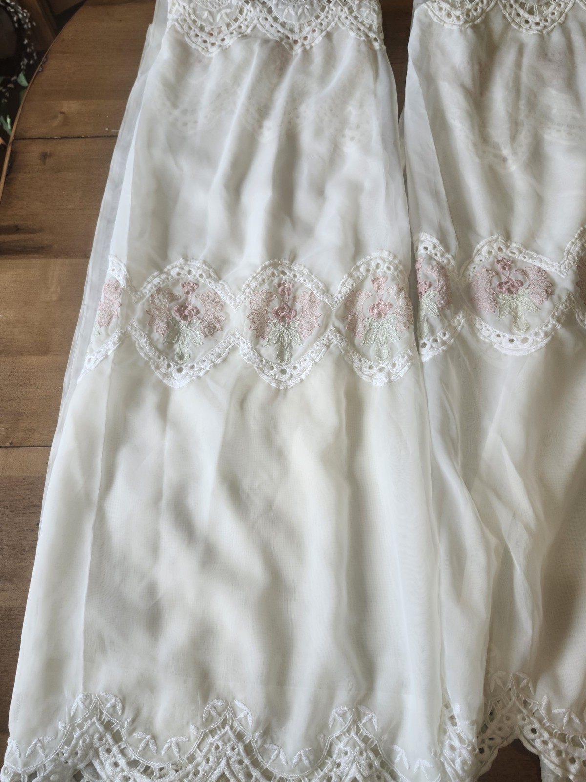 Set Sheer Polyester Machine Embroidered Curtains Flower Pattern Pink Pretty!…