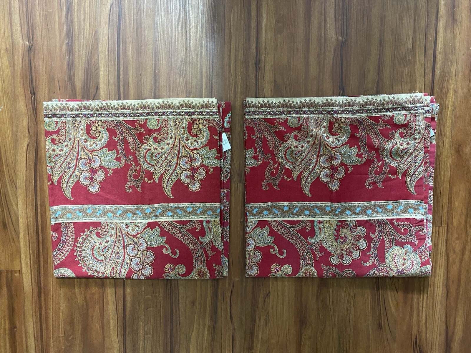 Chaps Home Ralph Lauren JULIETTE Red Paisley 2 Panels, Each 40″ X 84″