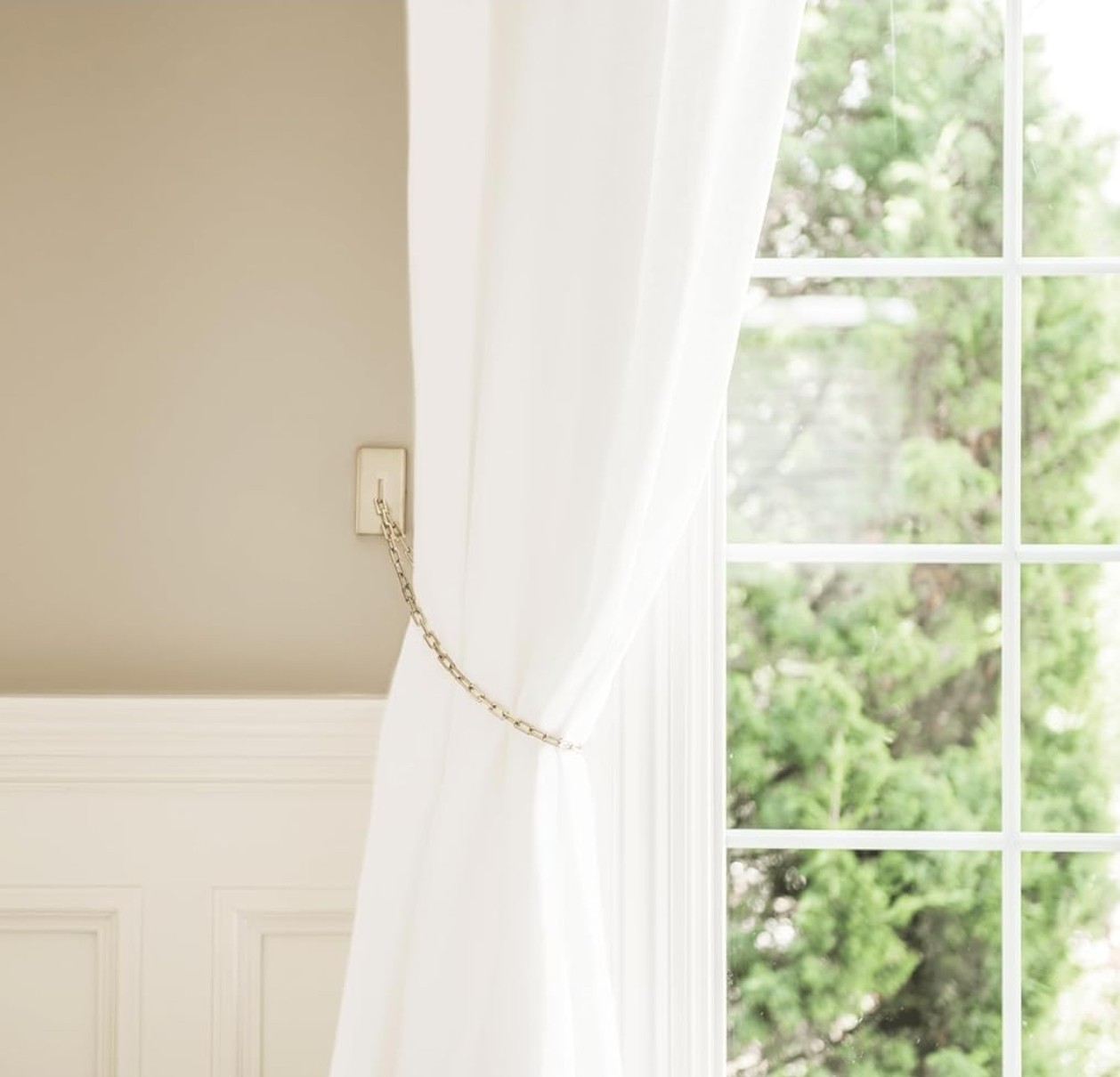 BlastHome Luxury Chain Tieback Premium Metal Wall Mounted Curtain Holdbacks 30″