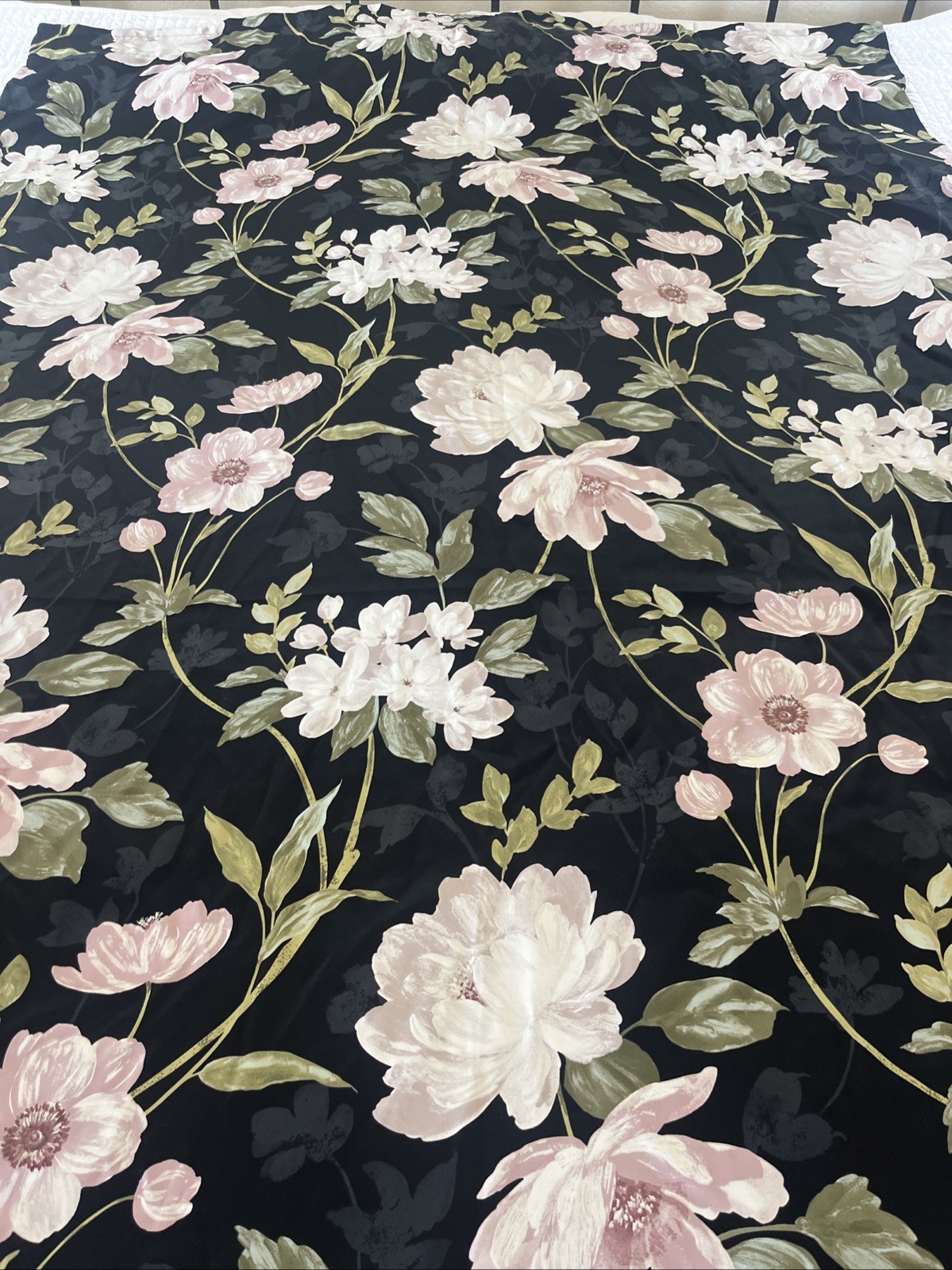 IKEA ROSENMOTT Blackout Curtains 2 Panels (1 pair) 57×98 Black Floral Polyester