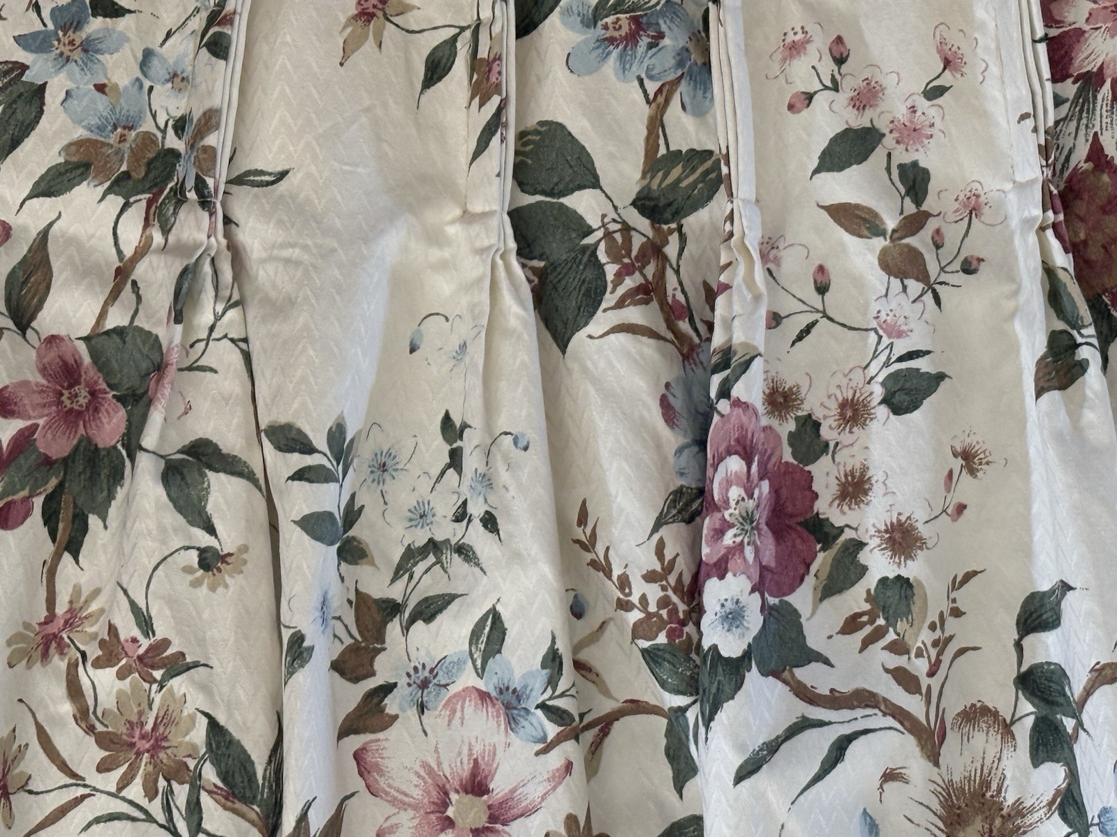 3 VINTAGE PINCH PLEAT PANEL INSULATED CURTAINS Ea 25” W 63” L BURLINGTON USA