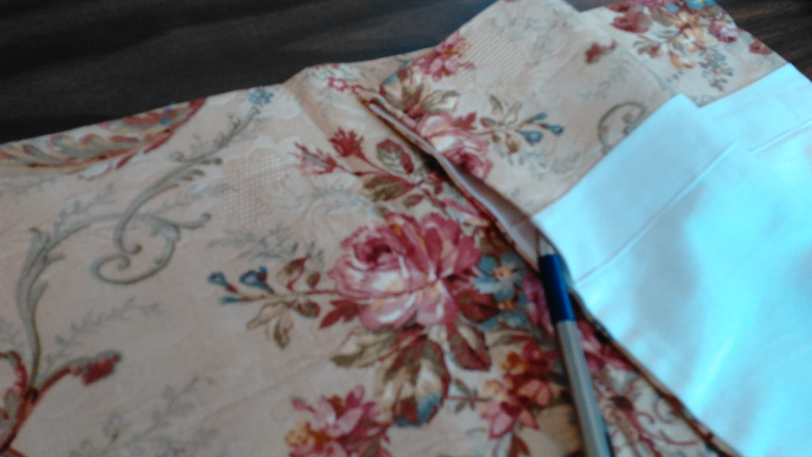WAVERLY “TEA ROSE” CUSTOM LINED VALANCES- 3 AVAILABLE – COTTON BROCADE FINISH