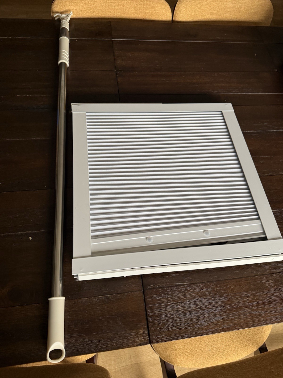 Skylight Cellular Shade – 18” X 17”5 Includes Reaching Pole