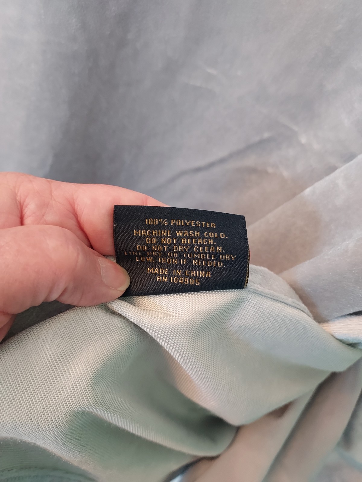 EUC! Set 2 Silver Velvety Curtain Panels 40×81″ By Rachel Roy Machine Washable