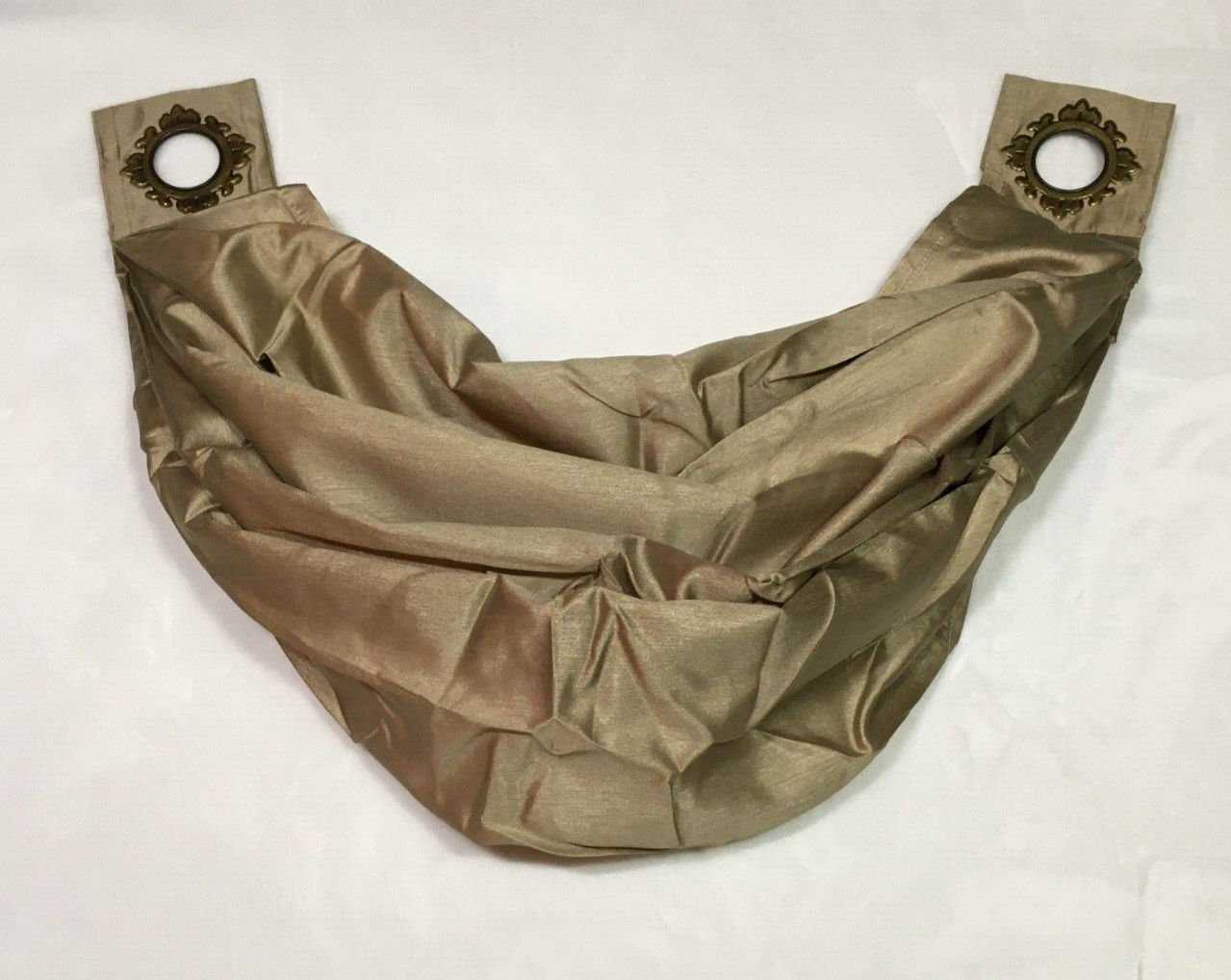 Royal Velvet Plaza Waterfall Grommet Valance 18×20″ Traditional Tan 4 Available