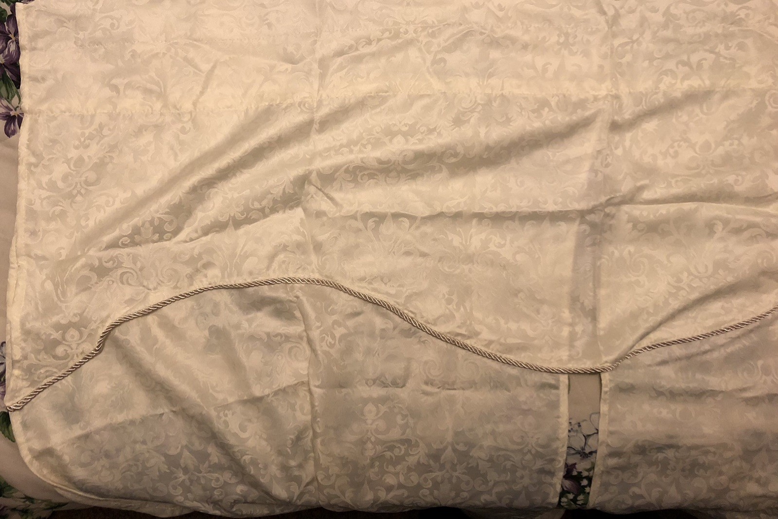 BETTER HOMES AND GARDENS DAMASK SCROLL CREAM MIST 84” LENGTH 5 PEICE WINDOW SET