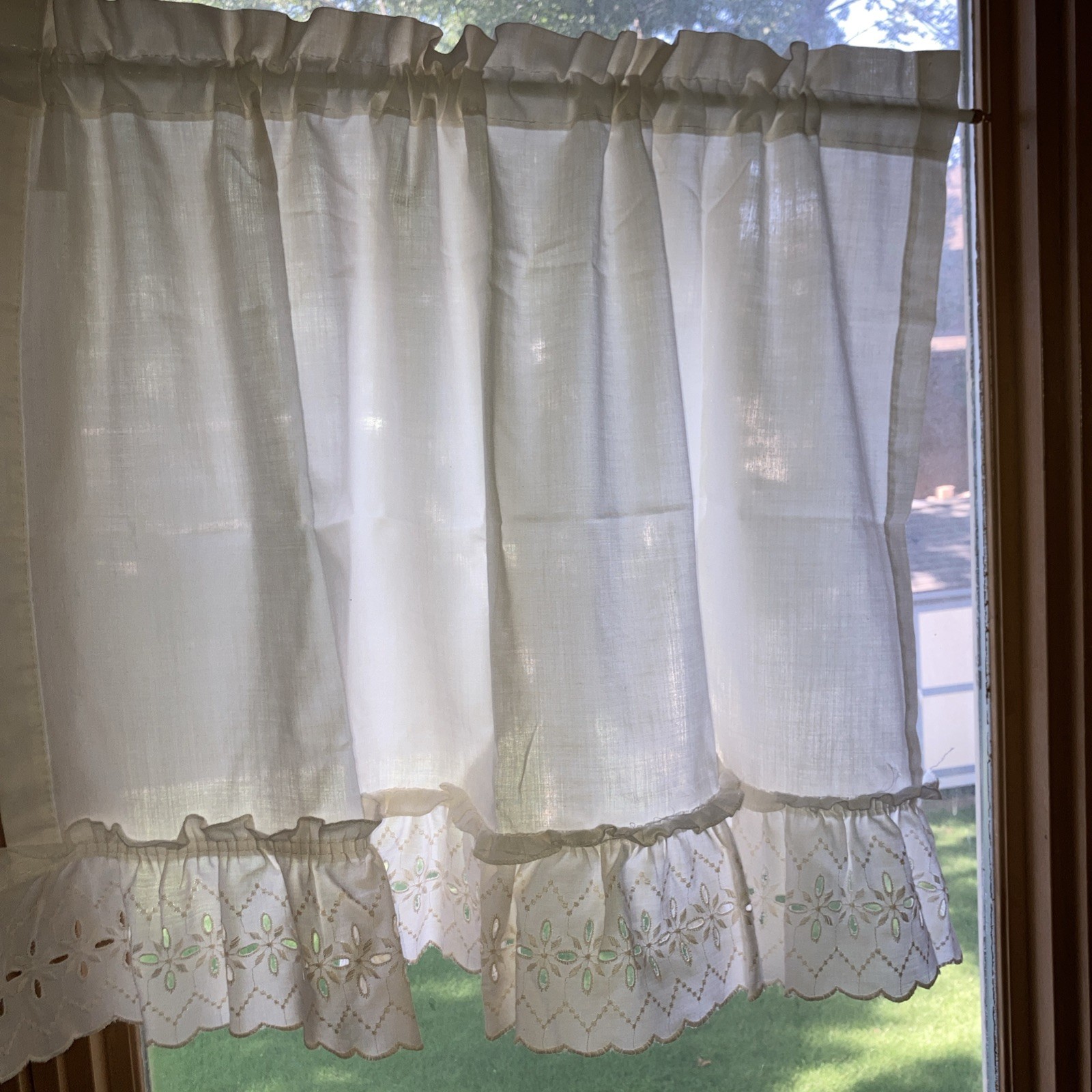 Sears Cream Colored Cafe Curtain Set 33 x 22 inch 2 Panels Lace Ruffle Hem