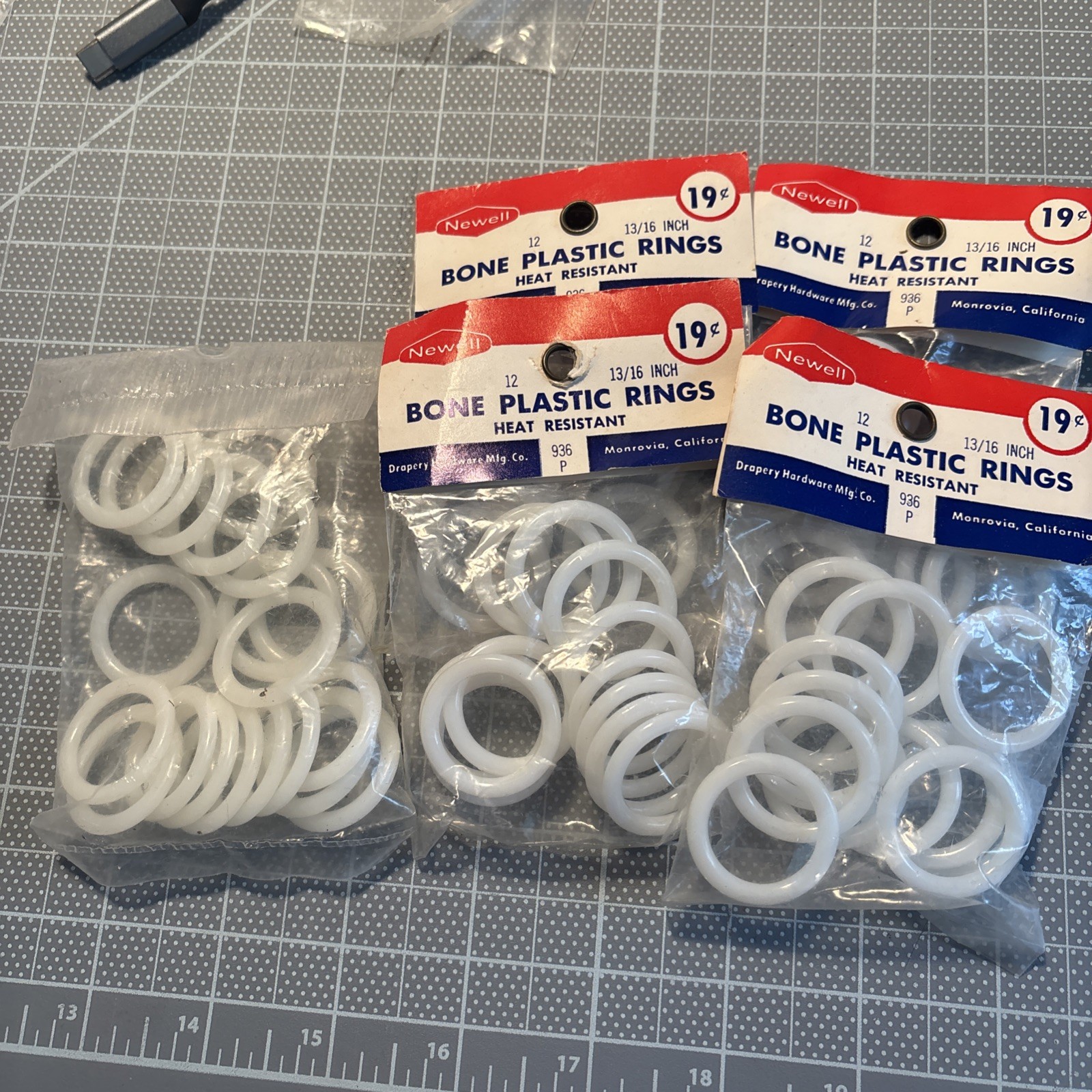 Vtg White Bone Plastic Rings Newell 68 PCs 13/16”