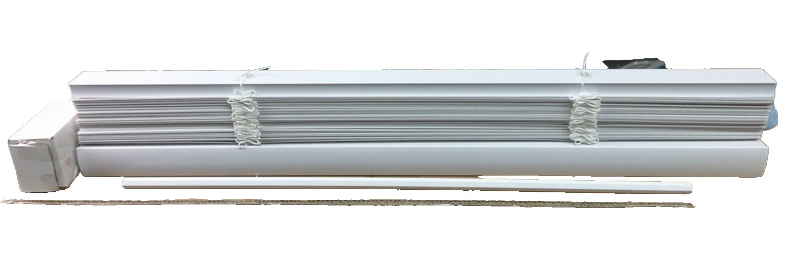 New Chicology White Cordless Room Darkening Vinyl 1″ x 24″x72″ Mini Blind