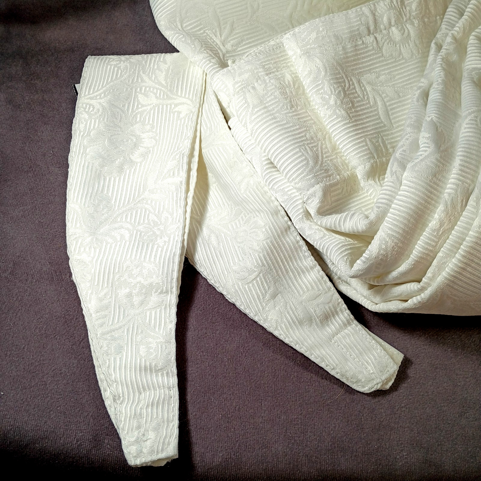 Set of 4 IKEA White Heavy Extra Long Blekviva Floral Jacquard Curtains 57×98 in