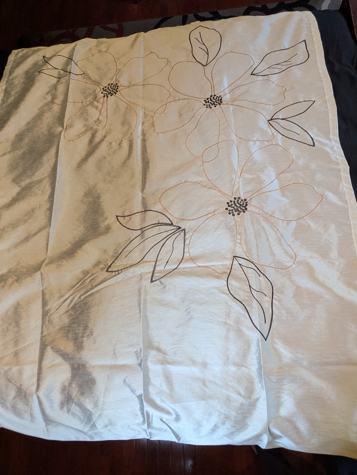 White Contemporary Drapes 2 Panels Large Embroidered Flowers Curtains 55 x 84