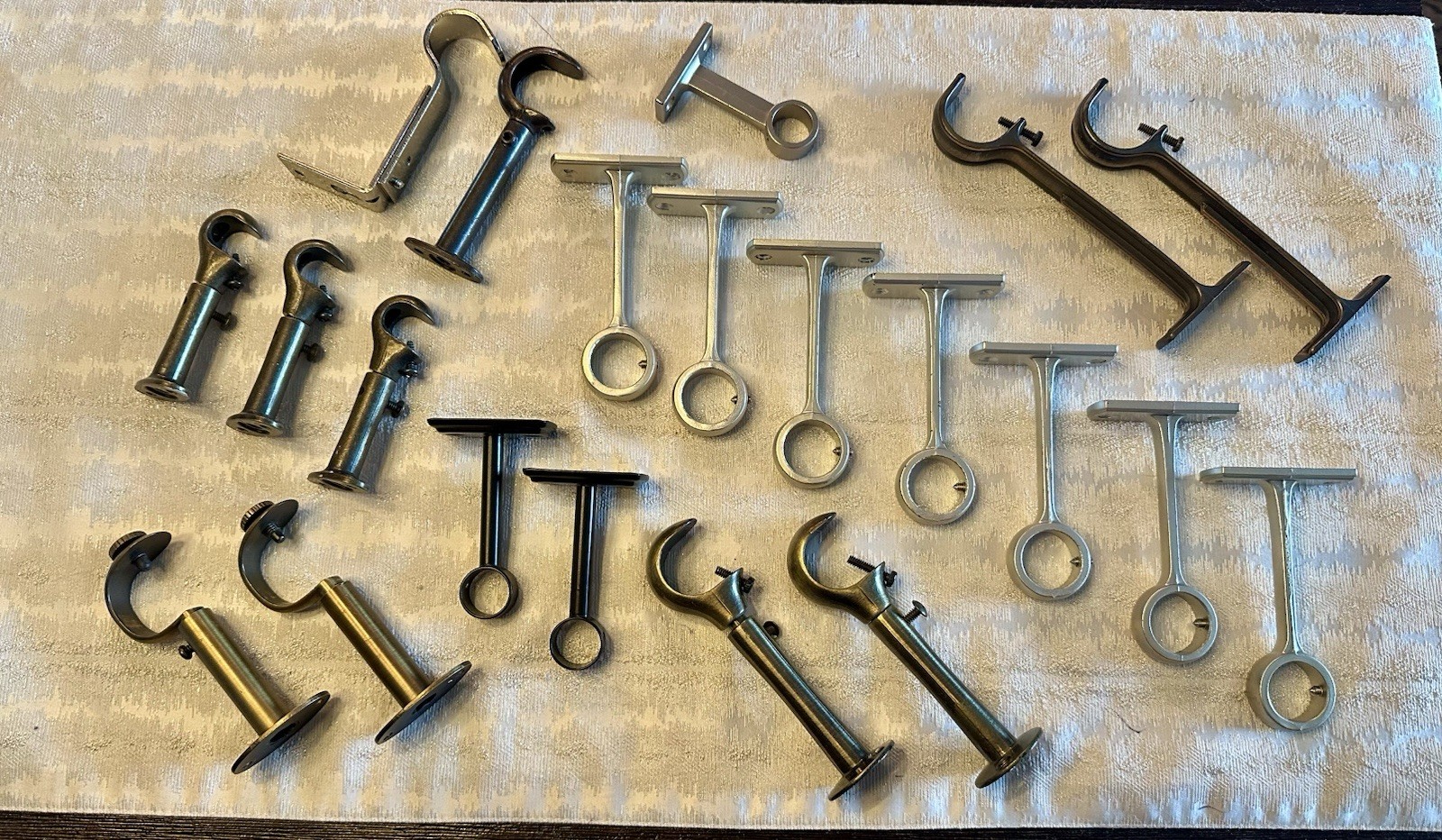 Set of 21 Curtain Rod Brackets Various Sizes & Colors