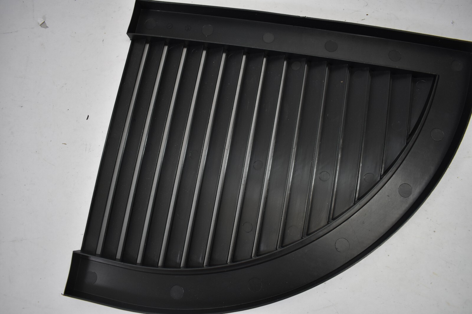 Builders Edge Quarter Round ARch Top Solid Vinyl Shutter Tops Black 2 Pack