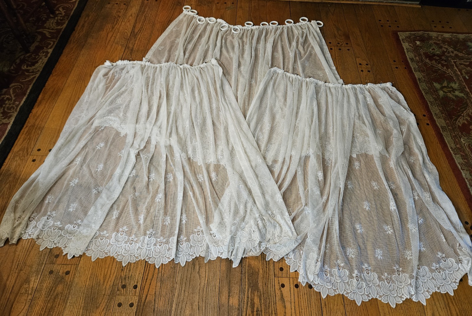 Vtg Off White Sheer Floral Lace Pattern (3) Curtain Panels 46″W*x56″L with Rings
