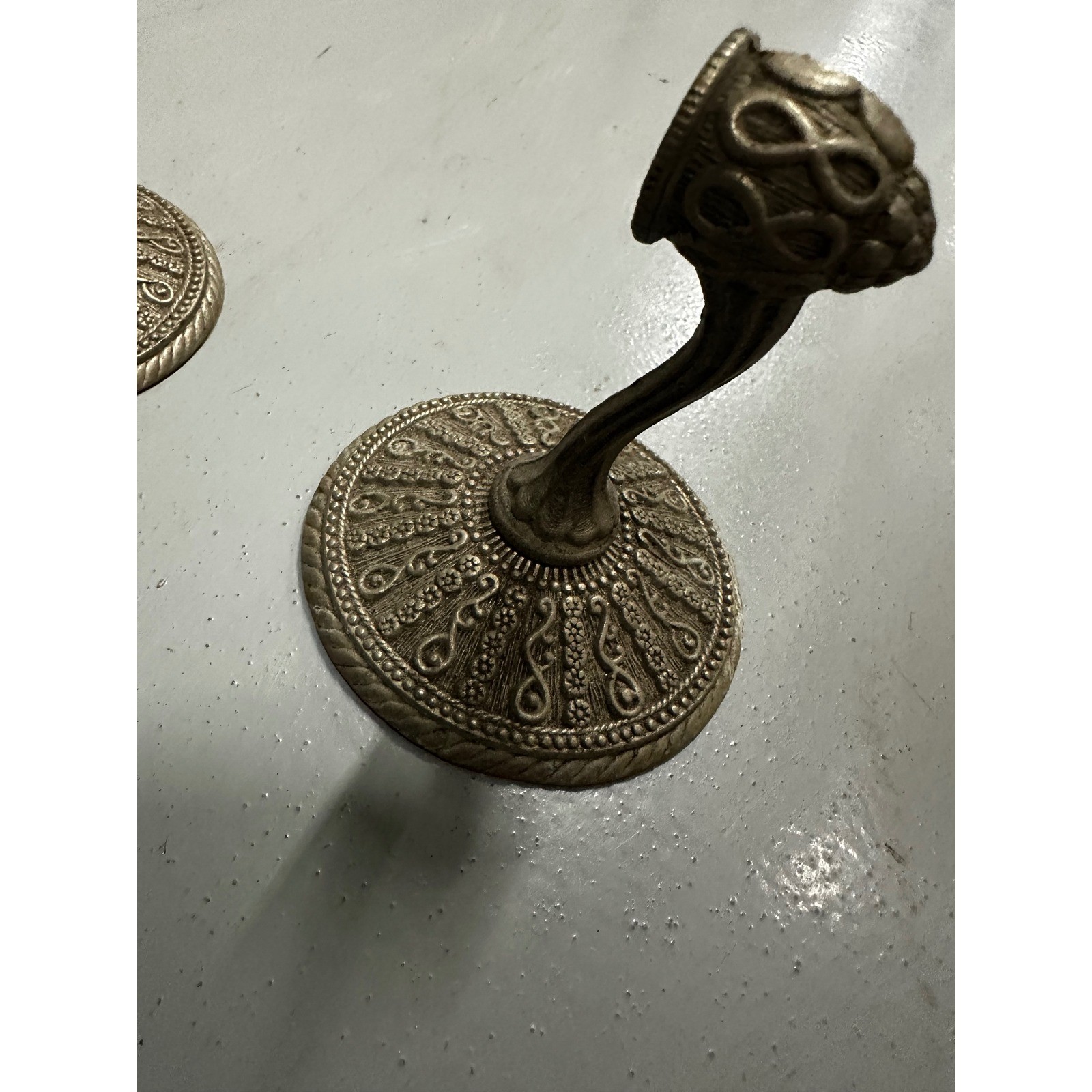 Vintage 1968 Amer Tac & Hdwe Co Brass Curtain Rod Brackets Set of 2 Ornate 3.5in