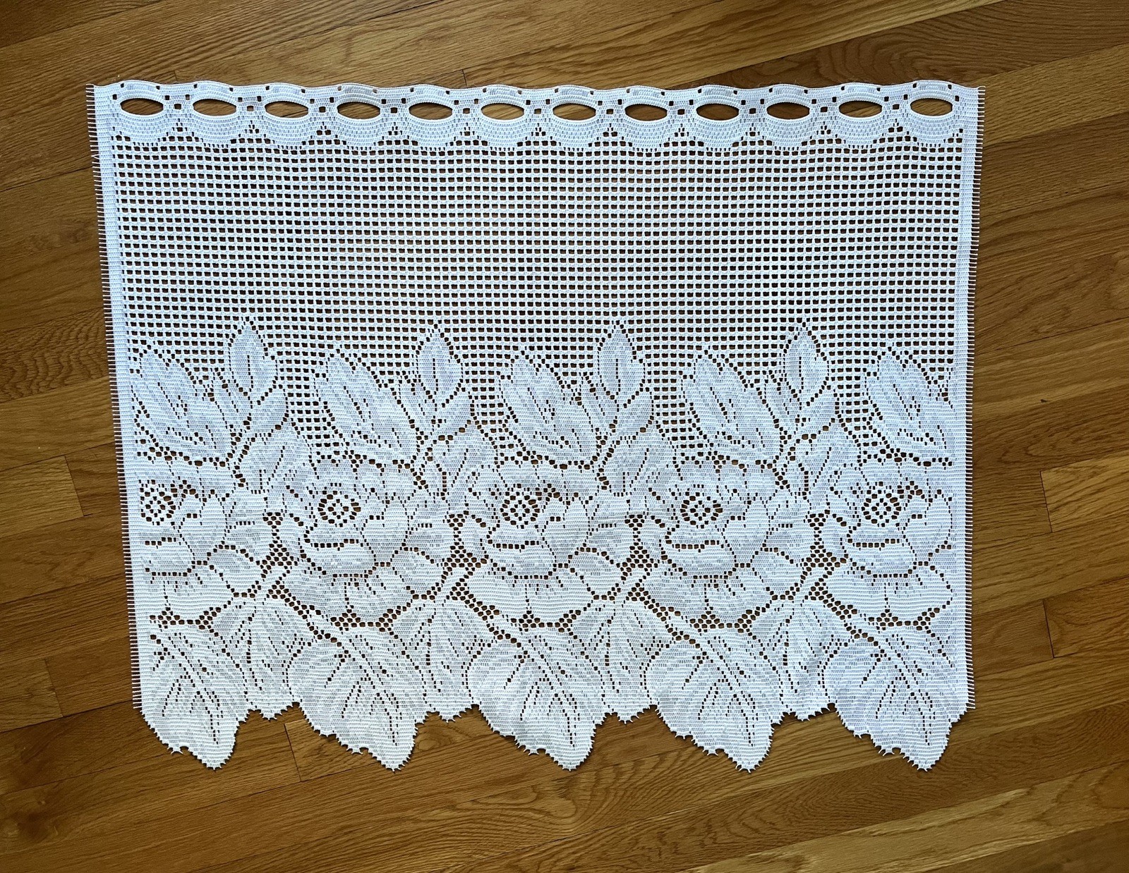 6 Vintage White Floral Lace Café Curtains 30″ wide X 24″ long Each