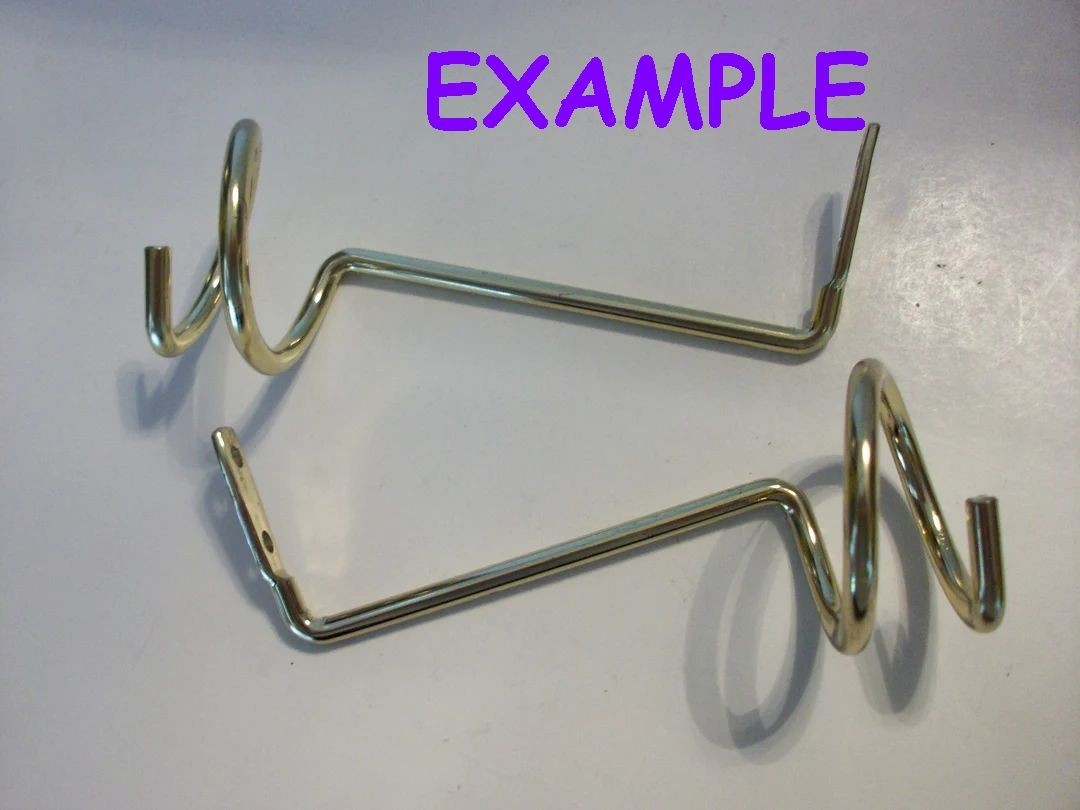 Beachwood Drapery spiral Swag Hooks Pair – Gold tone New