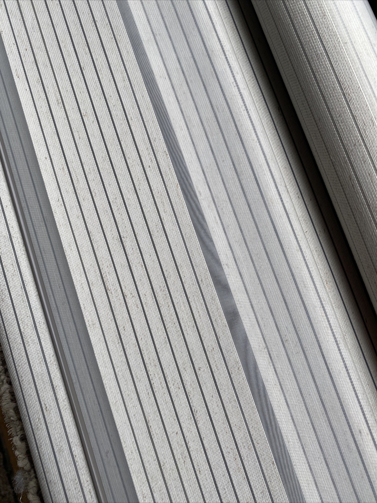 Levolor Banded Cordless Roller Window Shades/Blinds Gray 46-3/4″ W x 57-1/2″ L