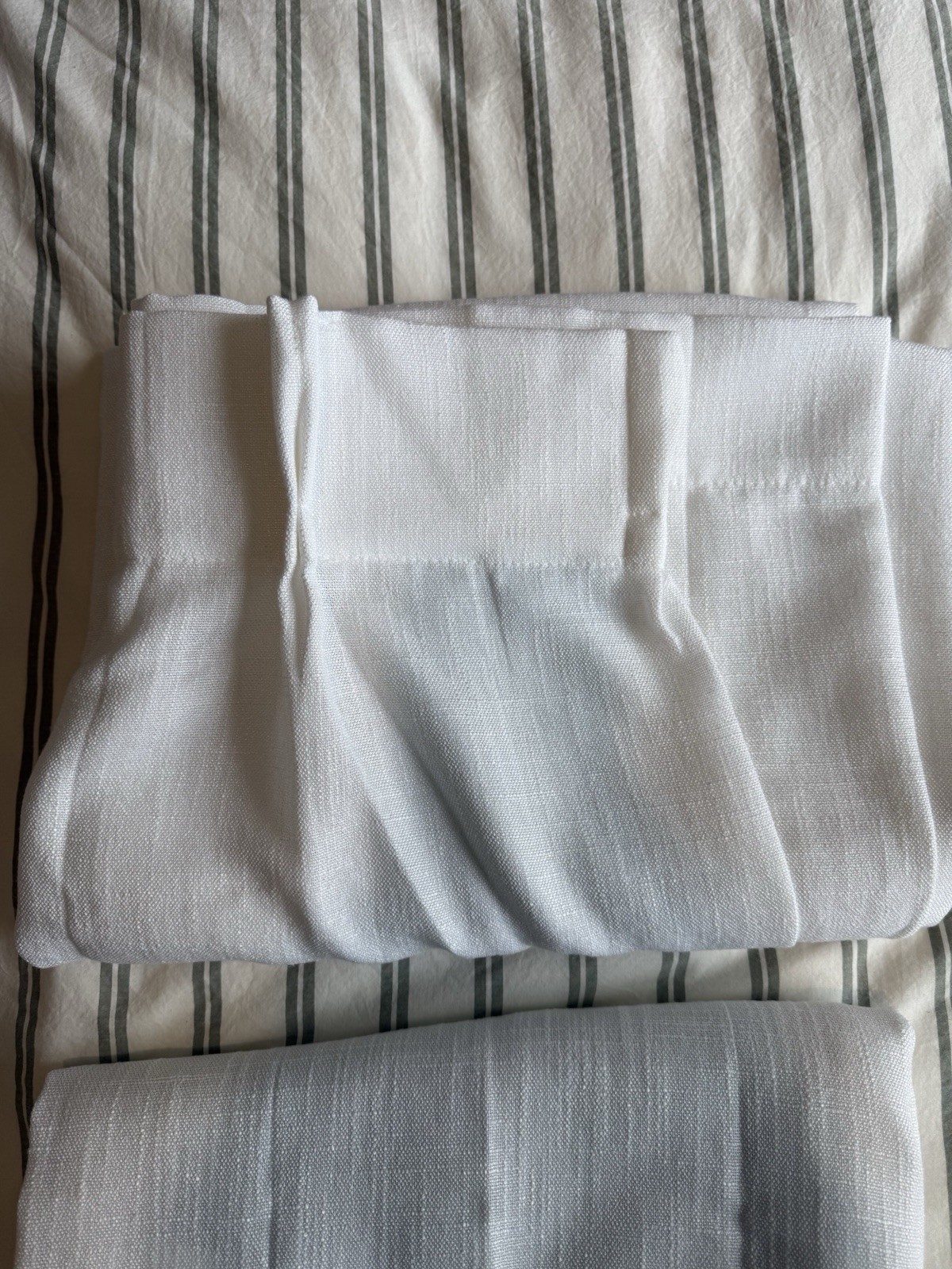 White Light Filtering Curtain Panels (a pair) 40×90