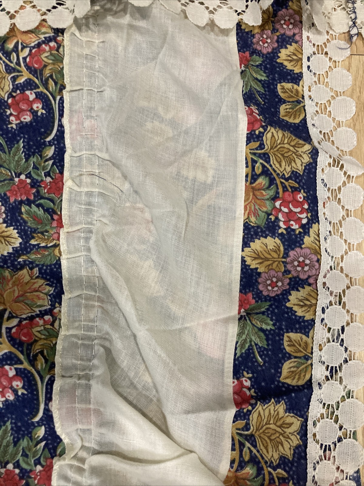 2 Pairs Attached Valances Rifled Laced Cotton Blend Floral Curtains 45”W/78”L