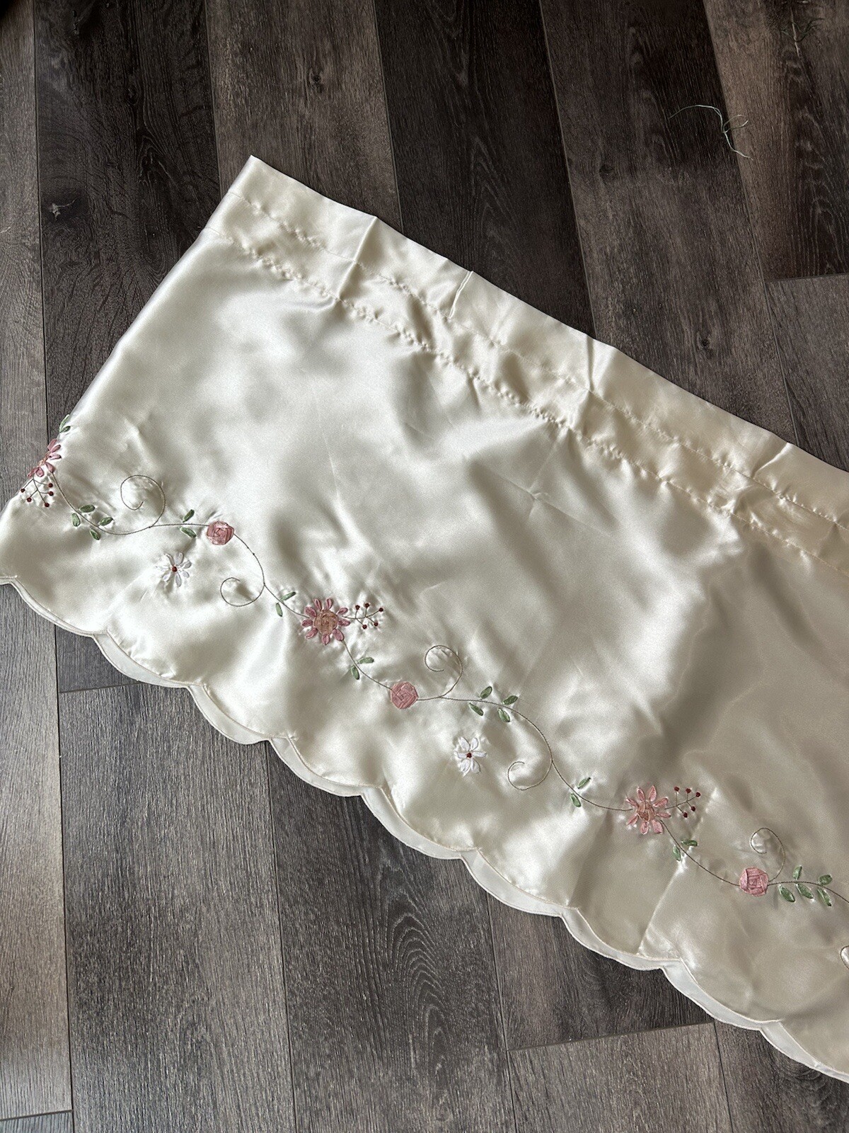 Satin Window Valance Cream with Embroidered Flowers 17 x 82 Inches (*33)
